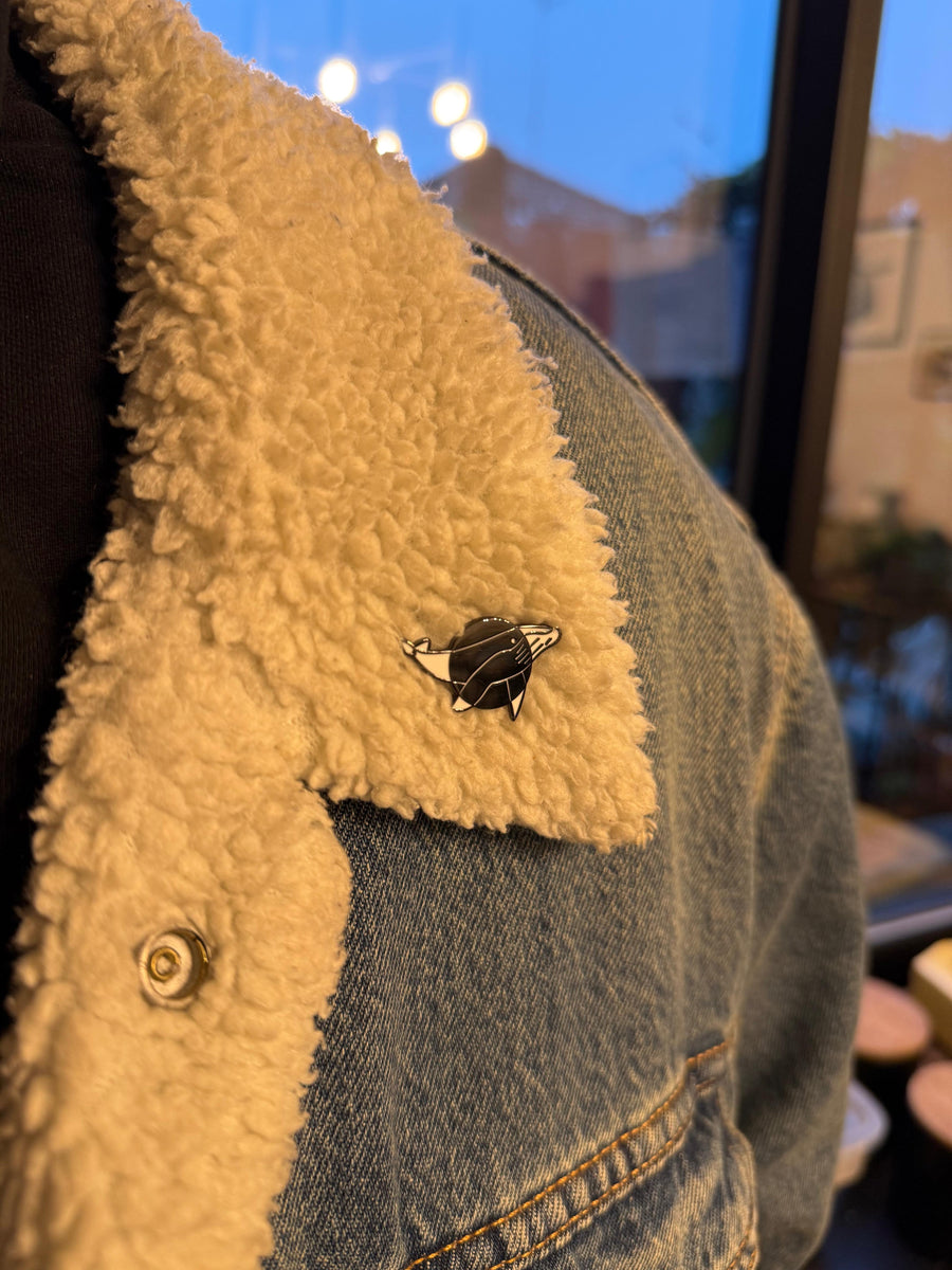 Flat enamel TWWTS Pin, The White Whale Tattoo Society, Milano