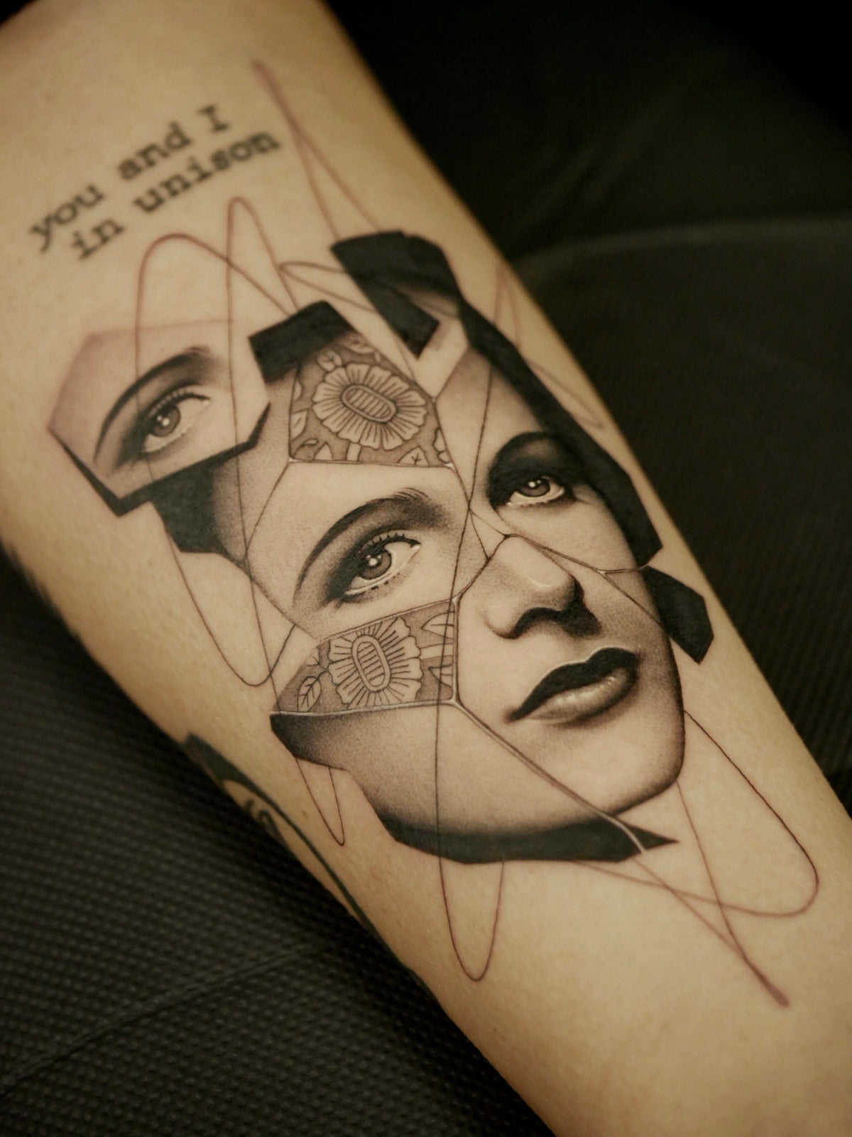 Tatuaggio Surrealism di Edoardo Sanchez, The White Whale Tattoo Society