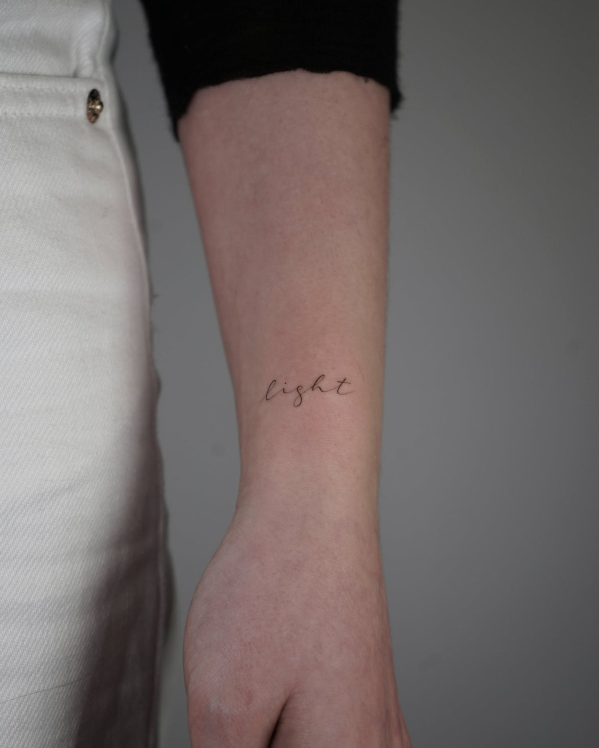 Tatuaggio Fine Line di Picciink, The White Whale Tattoo Society