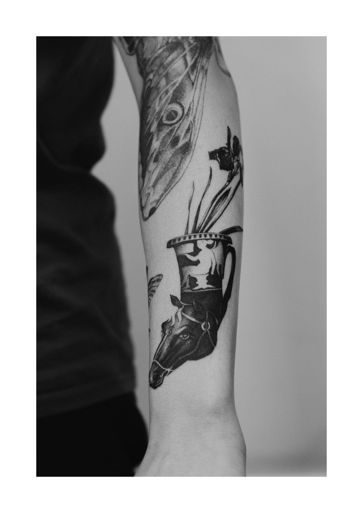Tatuaggio Microrealism di Matteo Ciampi, The White Whale Tattoo Society