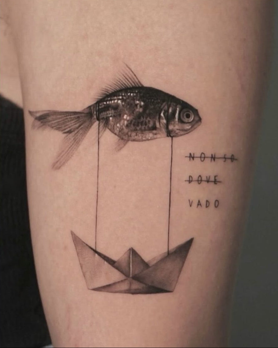 Tatuaggio di gaiafilacchioni.tattoo, guest di The White Whale Tattoo Society, Milano