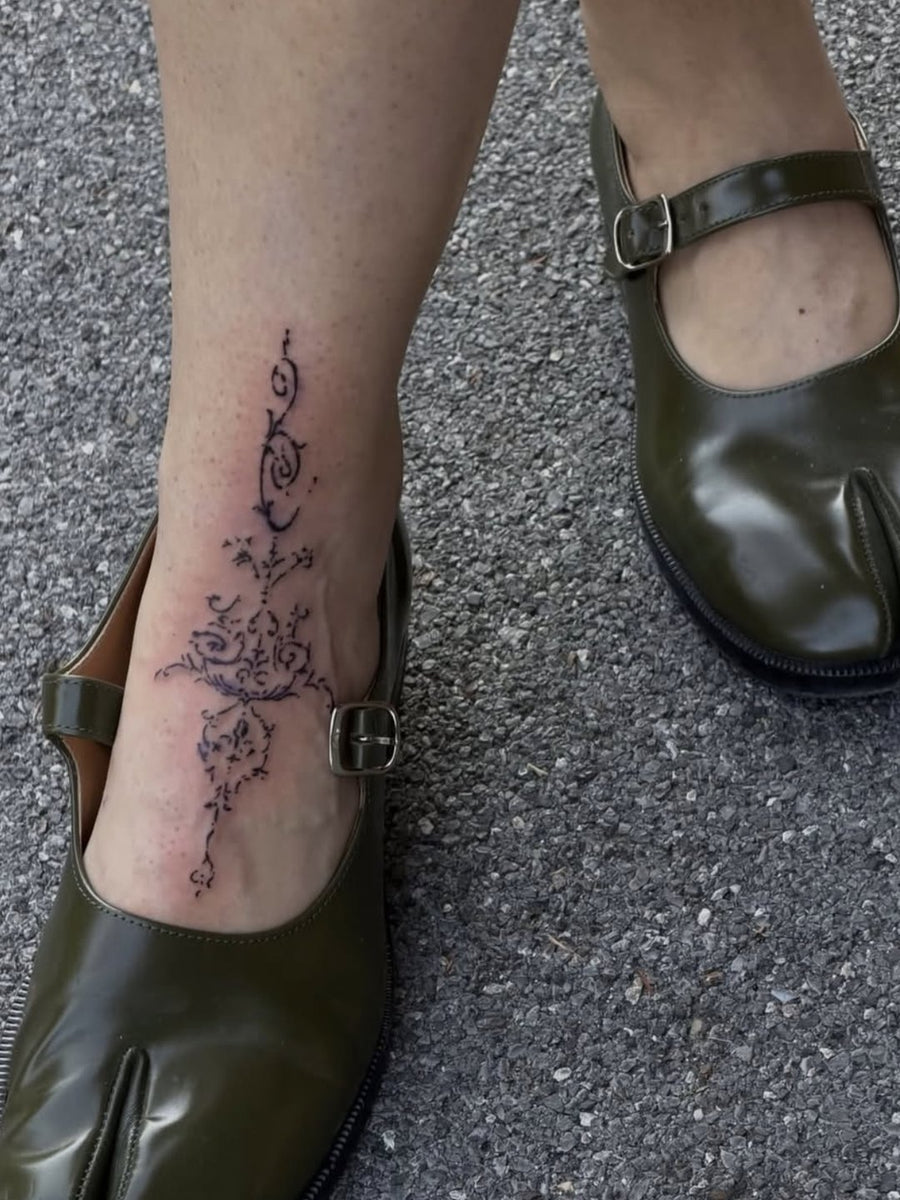 Tatuaggio di al___ink, guest di The White Whale Tattoo Society, Milano